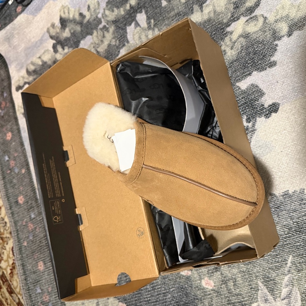 UGG Chestnut Mens Brown Slip-On Scuff Slippers